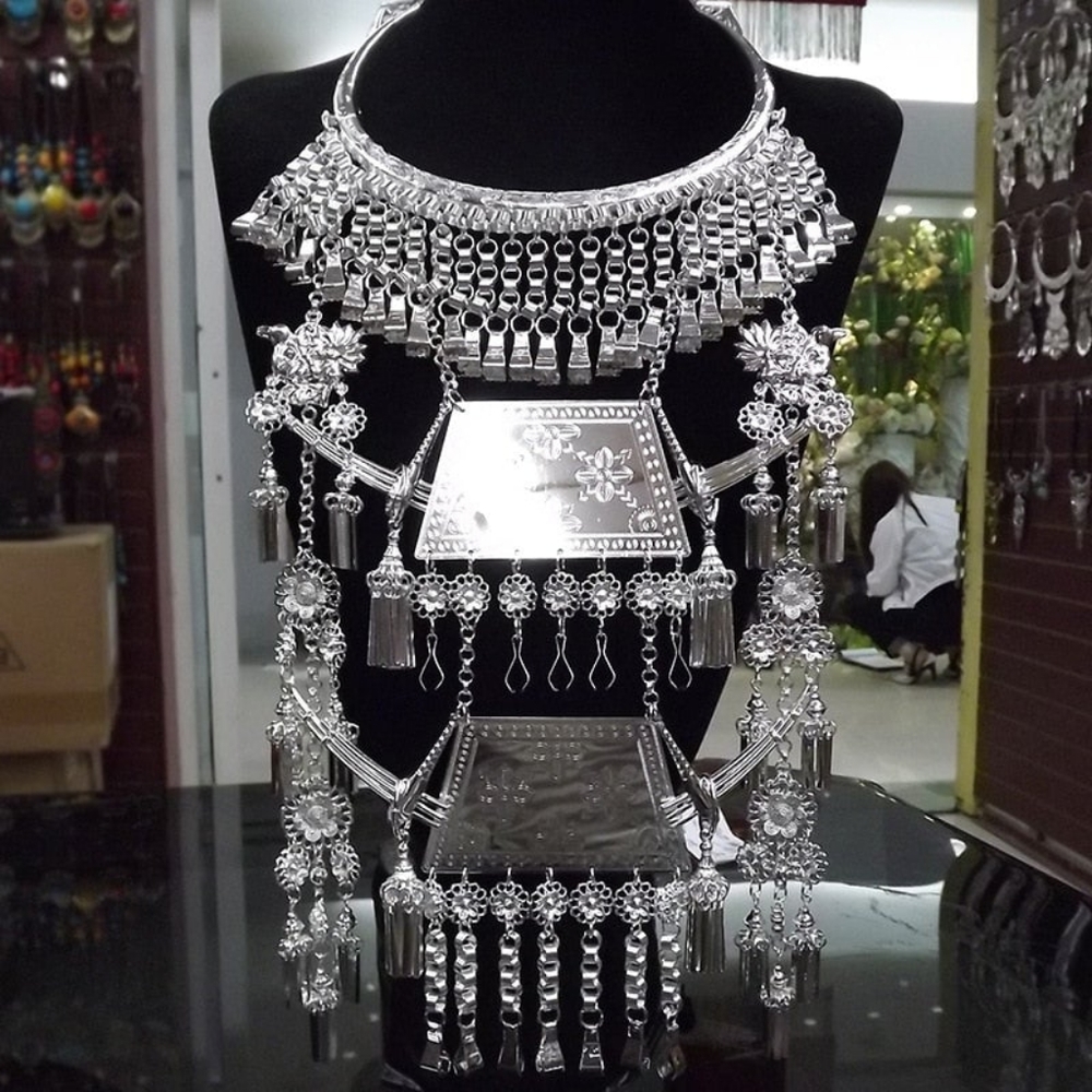 Women Xauv Hmong